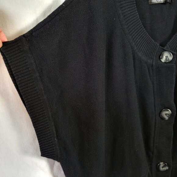 Daisy Fuentes Sweater Black Cap Sleeves Button up classic Knit 1X Plus Retro - Picture 6 of 10